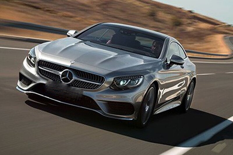 ببینید | بازی با جان مردم؛ رانندگی جنونآمیز با مرسدس بنز وسط اتوبانهای تهران!