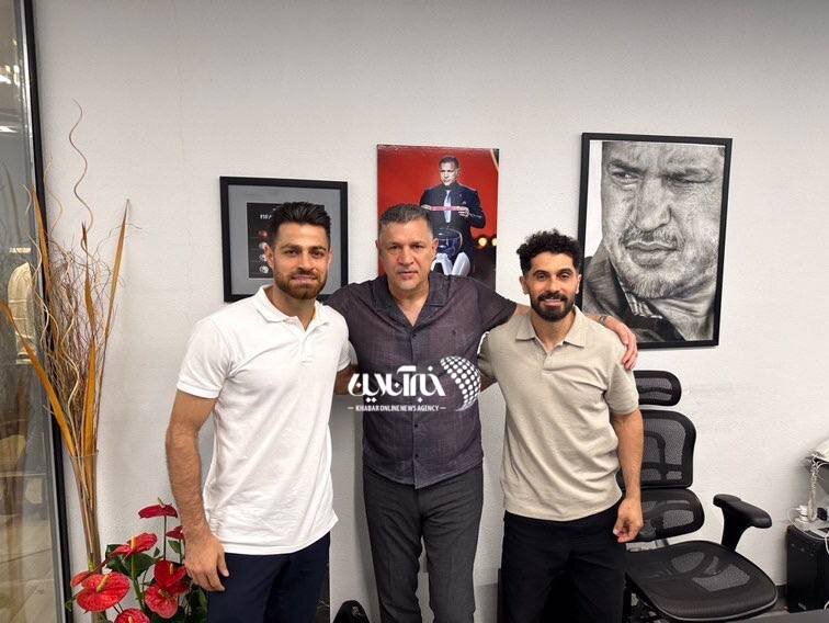 عکس| ملاقات دو ستاره پرسپولیس با علی دایی در رستوران