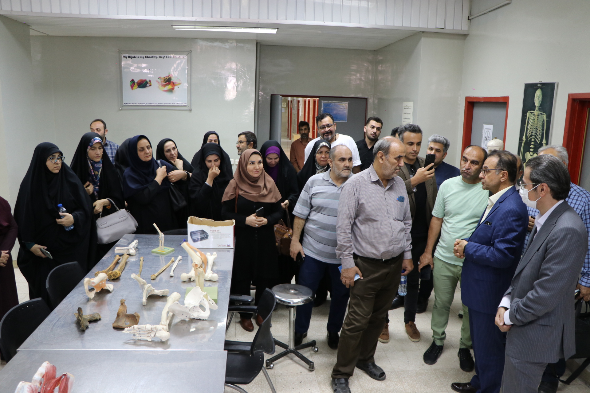 تور رسانهای و نشست خبری رئیس دانشگاه علوم پزشکی استان سمنان  با اصحاب رسانه این استان برگزار شد