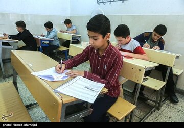 زمان انتخاب رشته دانشآموزان پایه نهم مشخص شد / برای ورود به هر رشته چه نمراتی نیاز است؟