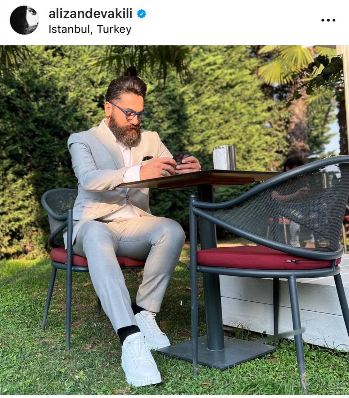 عکس | استایل جالب علی زندوکیلی در ترکیه