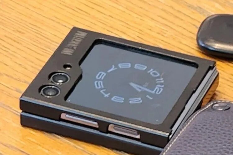 مشکل بزرگ گوشی جدید و گرانقیمت سامسونگ/ عکس