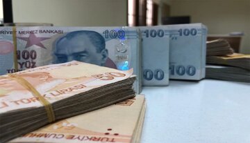 کاهش قیمت لیر ترکیه در بازار تهران / دلار فیتیله بازار ارز را پایین کشید