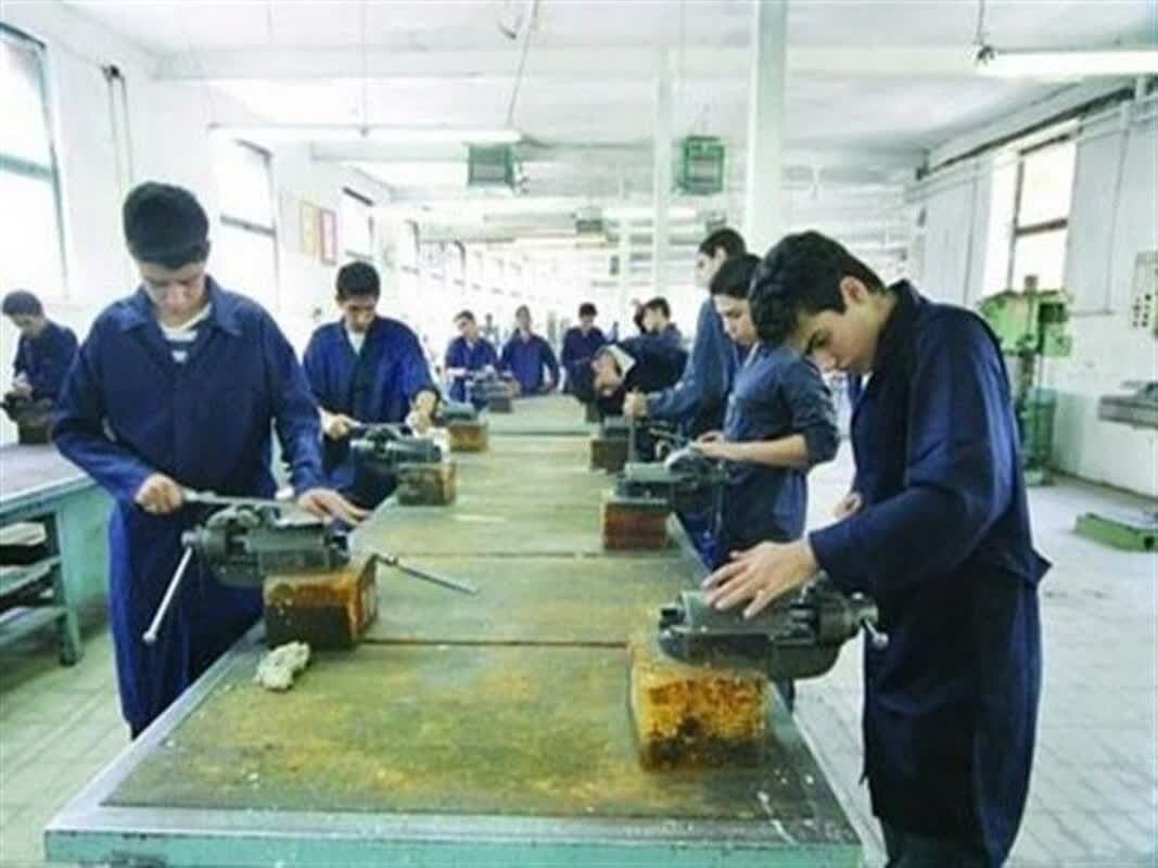 فعالیت ٣۵۴ آموزشگاه خصوصی فنی و حرفه‌ای در کرمانشاه/فنی و حرفه‌ای کرمانشاه تسهیلات پردازترین در حوزه وام‌های تبصره ١۶ است 