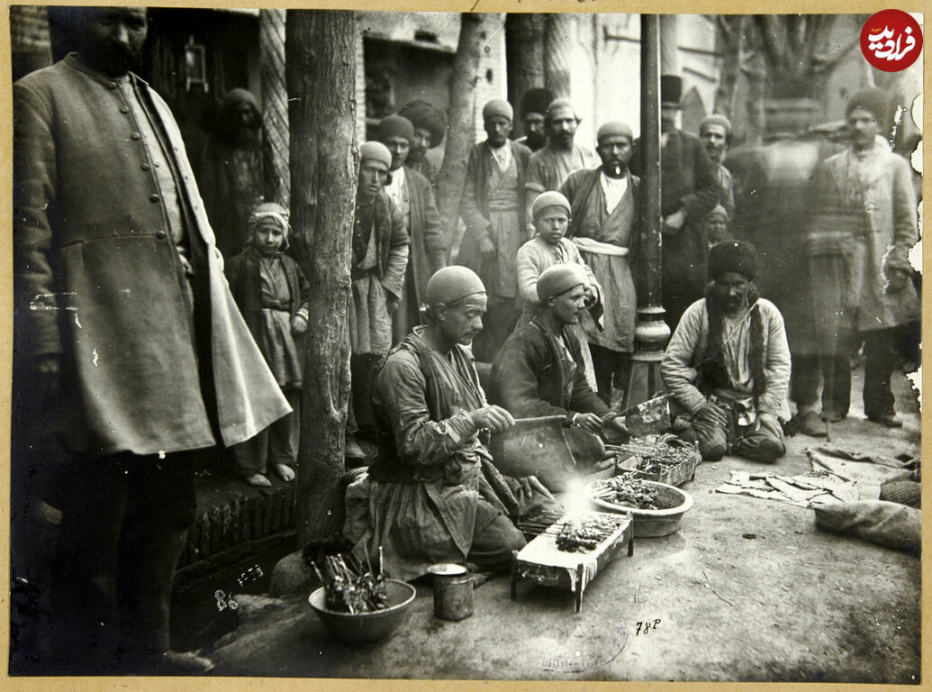 تصویر زیرخاکی از کباب‌پزهای بازار تهران در زمان قاجار / عکس 2