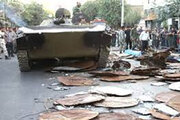 عکس | نابودسازی دیش ماهواره در شیراز با تانک!
