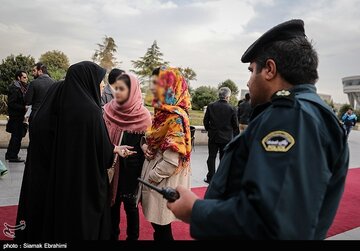  کیهان: مبادا به خاطر انتخابات و «یک مشت رای» در برخورد با بی‌حجابی عقب‌نشینی شود