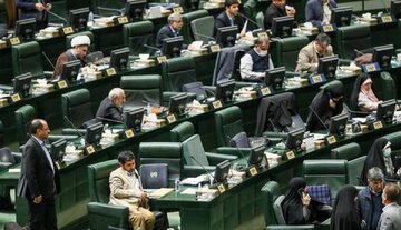 انتقاد تند سایت جبهه پایداری از «شهوت قدرت» نمایندگان مجلس