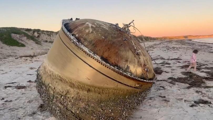پیدا شدن استوانه غول‌پیکر مرموز در استرالیا