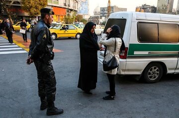 روزنامه جوان: گشت ارشاد به این دلیل شکست خورد و به ضدحجاب تبدیل شد