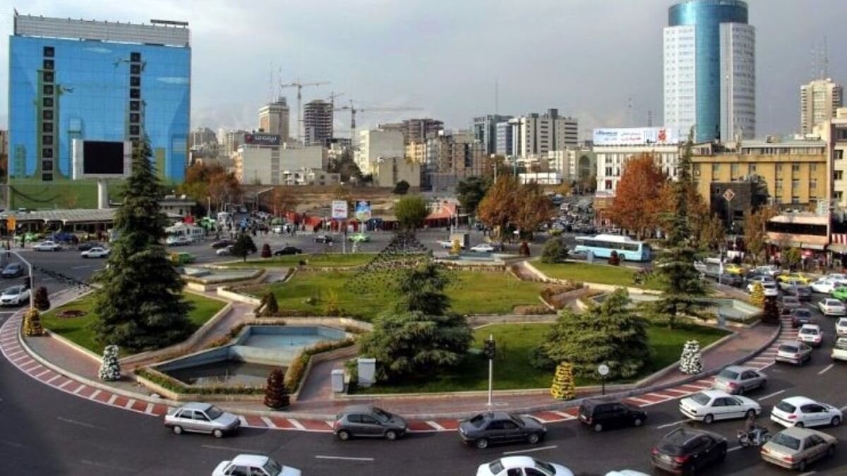 تهران قدیم | روزی که تخت جمشید وسط میدان ونک نمایان شد/ عکس