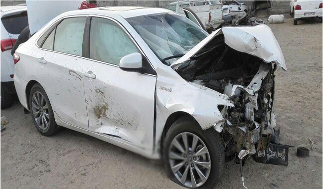 ببینید | هنرنمایی تویوتا کمری در نقش پراید!