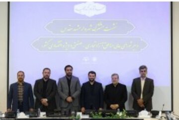 ایجاد دفتر هماهنگی مشترک سازمان مناطق آزاد کیش  و شهرداری مشهد