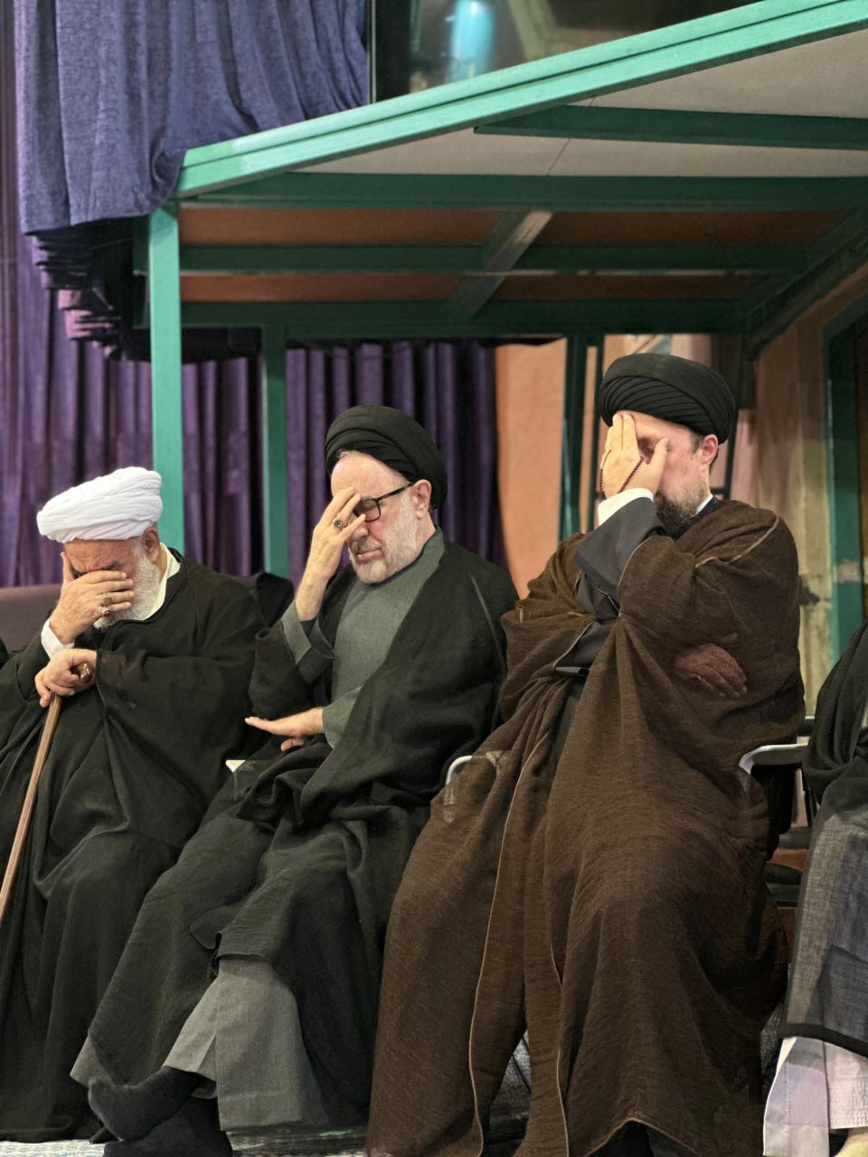 سيد محمد خاتمي لرئيس أركان قائد الثورة بعد سنوات عديدة + صورة