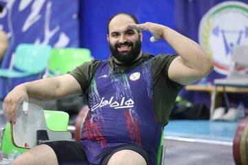 میخواهم پادشاه وزنهبرداری باشم