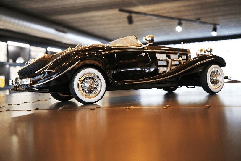 ویترین حیرتانگیز مرسدس بنز در اشتوتگارت/ عکس