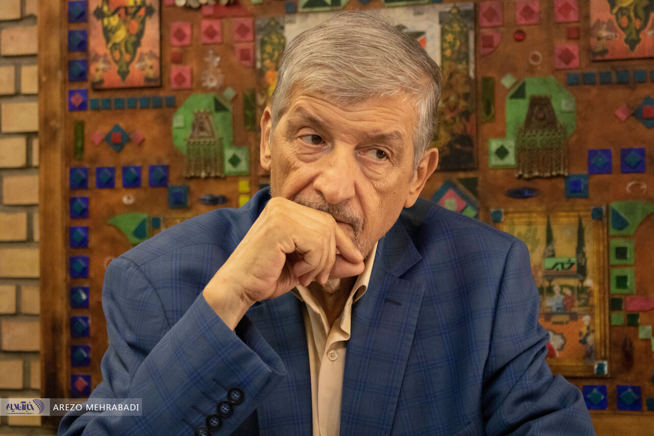 افشاگری درباره صادق محصولی و «حلقه ارومیه» /خالصسازان ۹۸ نفرند، اندازه ۲ اتوبوس/کوتولههای سیاسی را در مملکت حاکم کردند