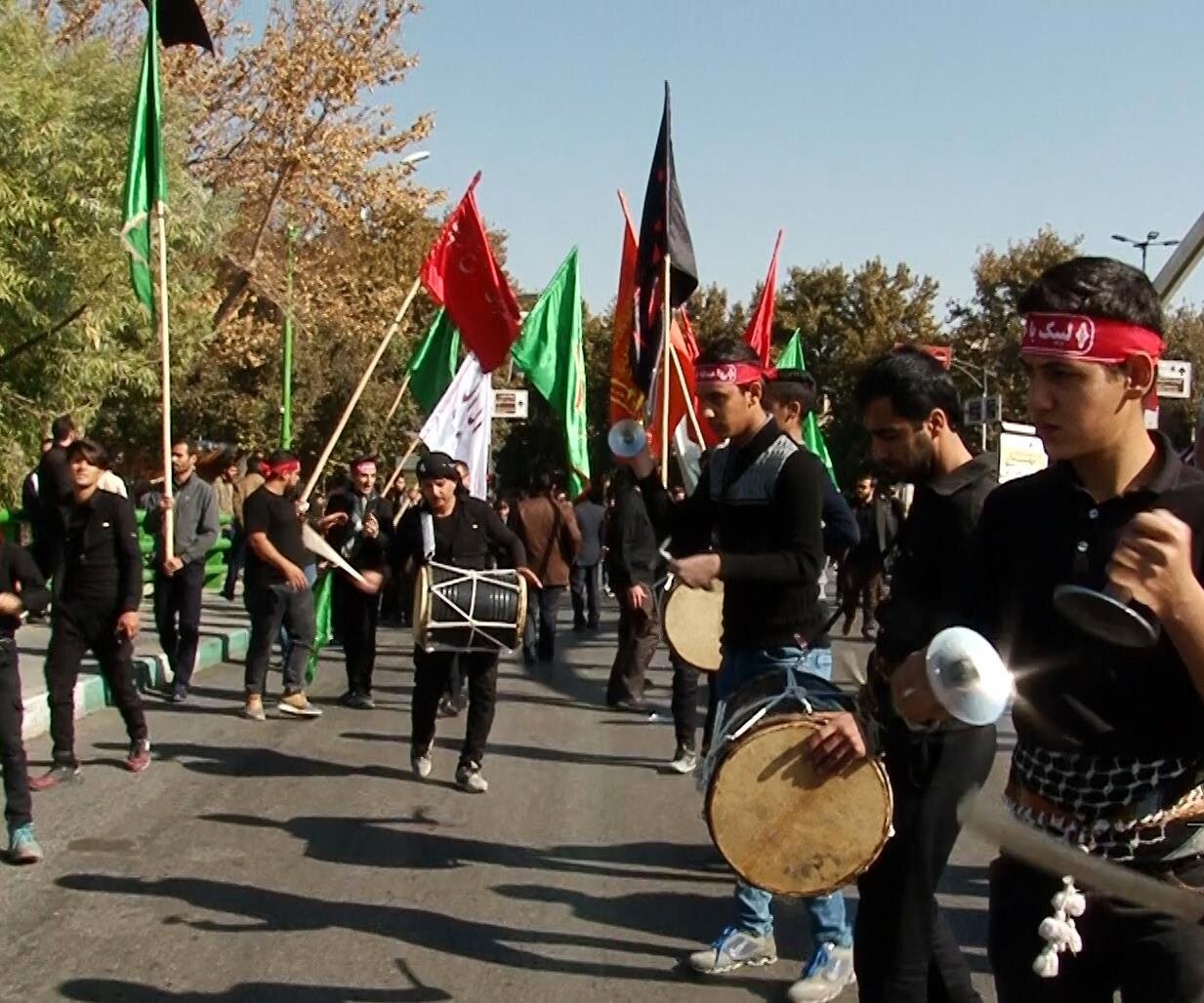 رسم خاص نصف‌جهان در امتداد عزاداری محرم/ برپایی روضه‌های ۱۰۰ ساله تا «نخل‌گردانی» ۹۰۰ ساله