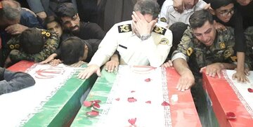 وداع با پیکر مطهر ۴ شهید حافظ امنیت در ستاد انتظامی سیستان و بلوچستان+عکس