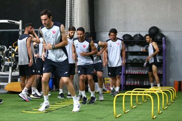 عکس| کمپین سبیل در پرسپولیس عکس| کمپین سبیل در پرسپولیس