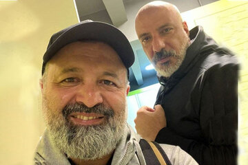 عکس | تصویر قدیمی از استایل جالب امیر جعفری با فکل‌های بلند در کنار سیدعلی صالحی