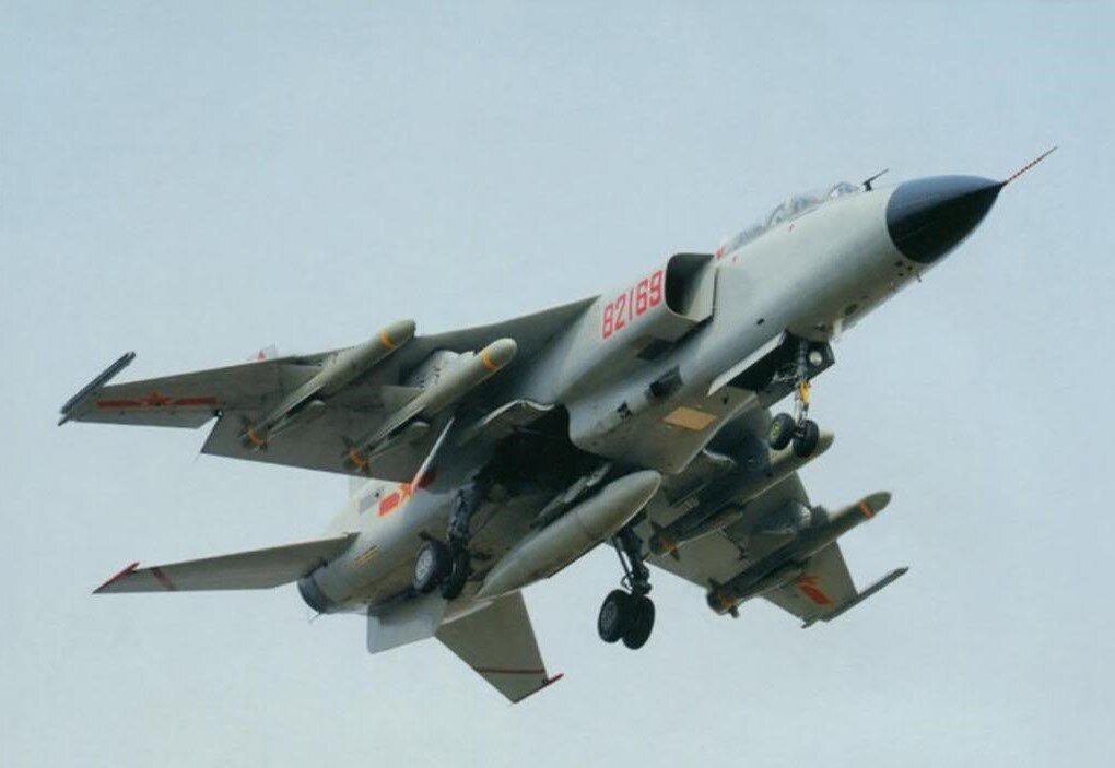 قدرتنمایی جنگندههای چینی و تایلندی در رژه «حمله شاهین»/ عکس