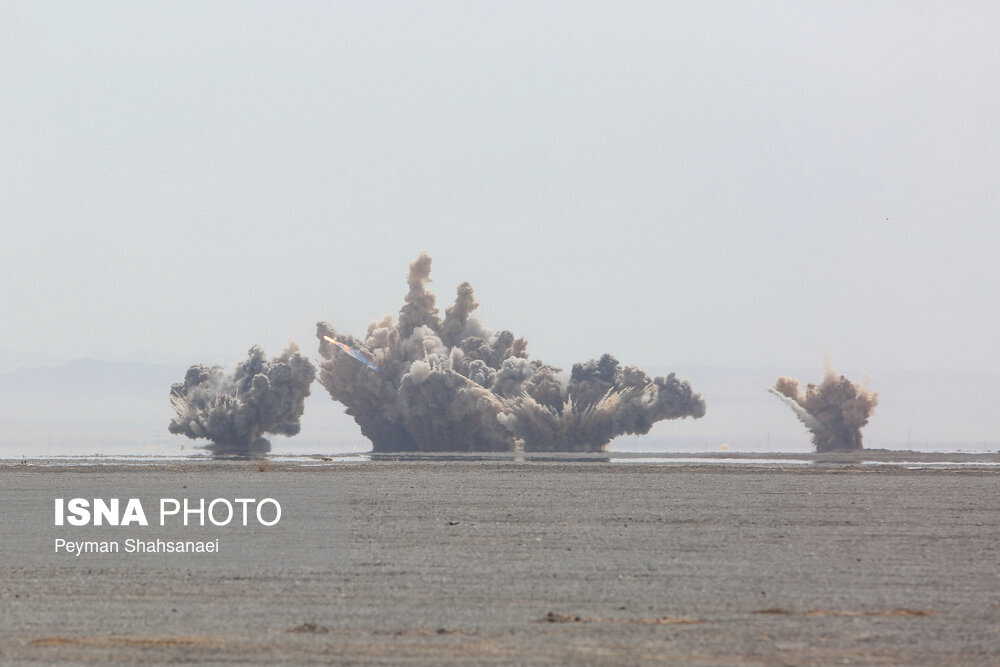 بمباران اهداف تعیین شده در یازدهمین رزمایش اقتدار هوایی فداییان حریم ولایت