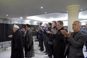 دومین روز مراسم عزاداری سالار شهیدان در دفتر دکتر روحانی