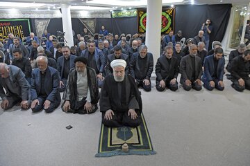 دومین روز مراسم عزاداری سالار شهیدان در دفتر دکتر روحانی