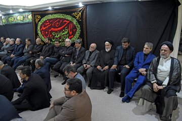 دومین روز مراسم عزاداری سالار شهیدان در دفتر دکتر روحانی