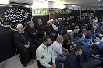 دومین روز مراسم عزاداری سالار شهیدان در دفتر دکتر روحانی