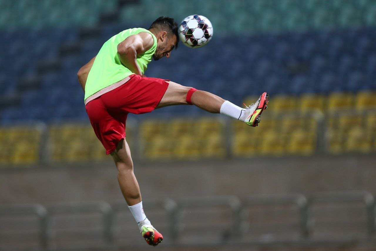 عکس‌| توپ جدید لیگ برتر در تمرین پرسپولیس