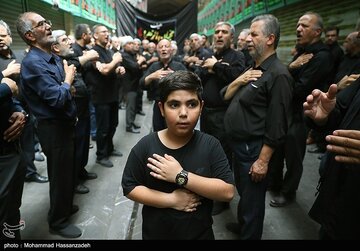 عزاداری تاسوعای حسینی در بازار تهران