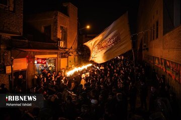 مراسم سنتی مشعل گردانی نجفی‌های مقیم قم/ محرم ۱۴۴۵