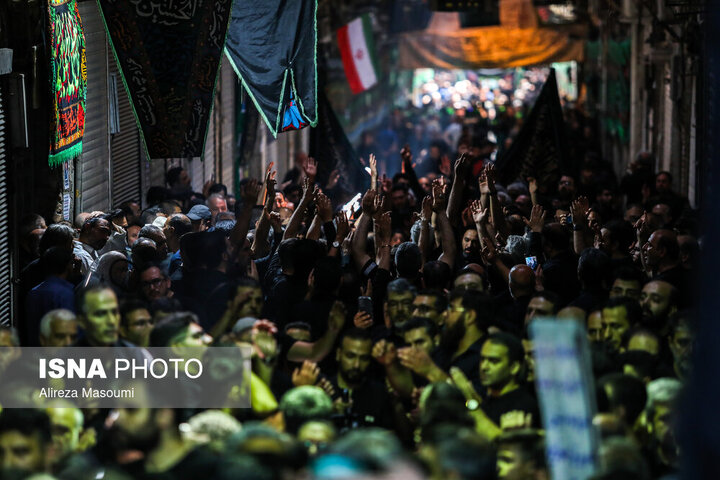 عزاداری تاسوعای حسینی(ع) در بازار تهران
