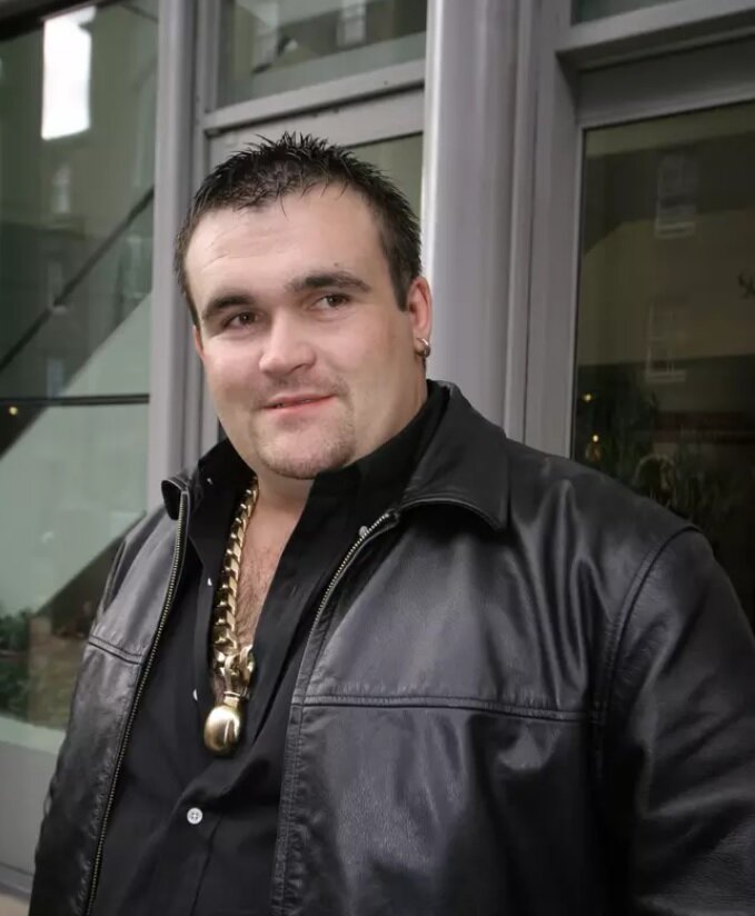 ماجرای مردی که پول بادآورده زندگیش را نابود کرد/ عکس