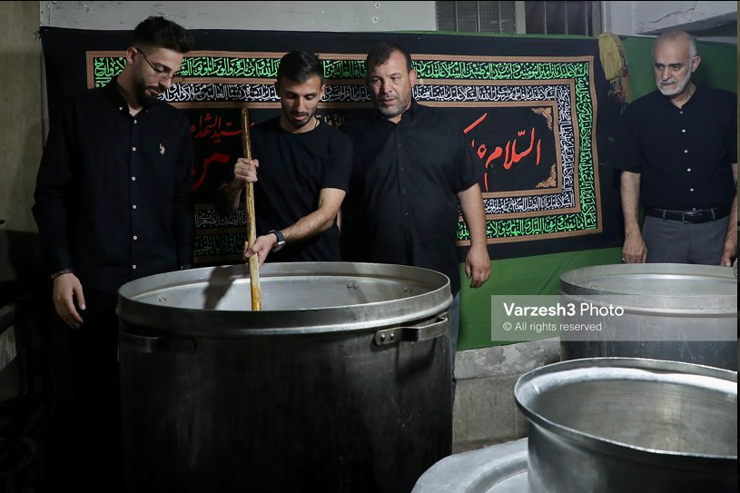 عکس| بمب پرسپولیسیها پای دیگ نذری