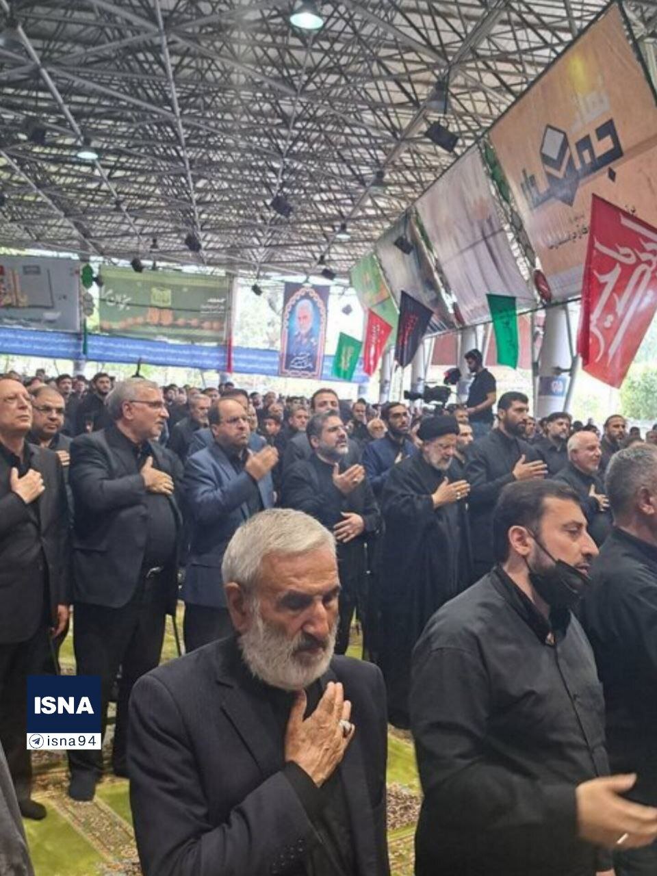 عکس | اولین تصویر از حضور رئیسی در اجتماع عزاداران حسینی در مصلای نماز جمعه دانشگاه تهران