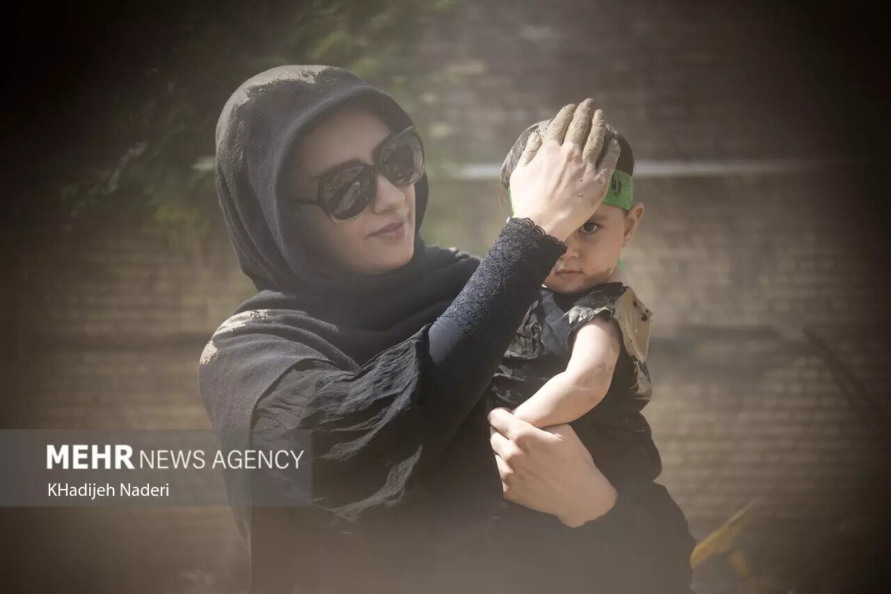 لٌرها با این سنت کهن اندوه خود را در روز عاشورا بهنمایش میگذارند/ عکس