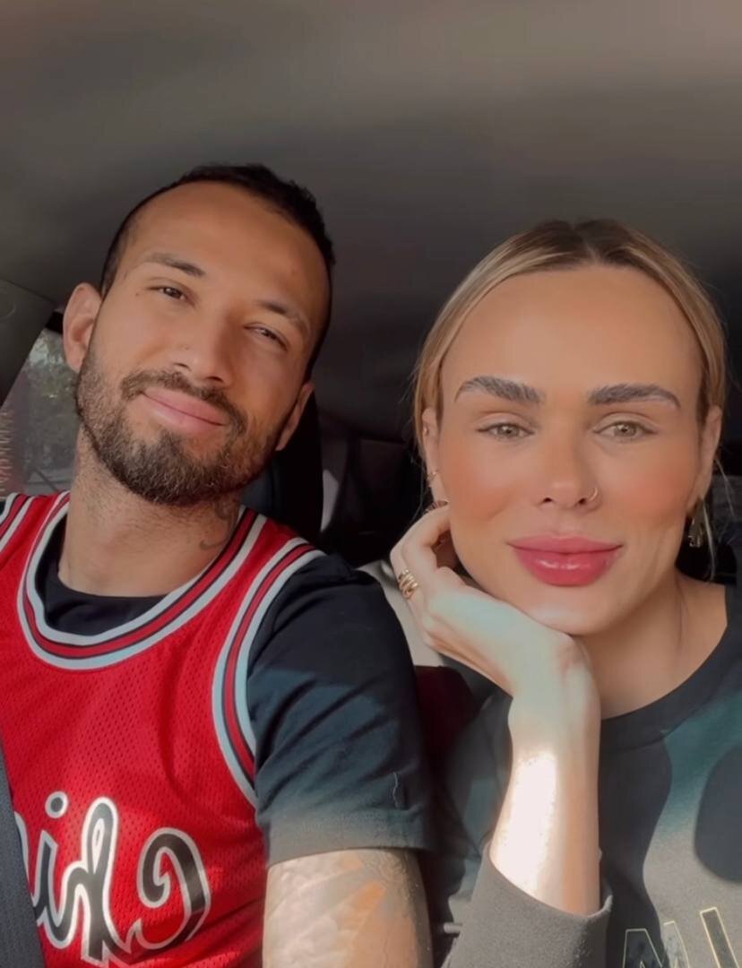 عکس| سلفی مرد ۶۰ میلیاردی پرسپولیس با همسرش