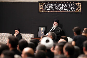 Supreme Leader attends last night of Muharram mourning ceremony