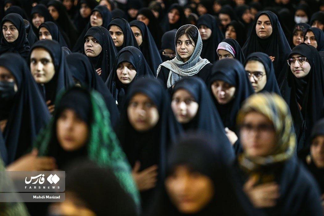 عکسی متفاوت از دختران عزادار دهه هشتادی ماه محرم