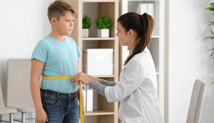 سطح تحصیلات والدین چه ربطی به وزن کودکان دارد؟/  رمز و راز جلوگیری از چاقی