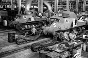 ببینید |  مقایسه‌ قدرت ورق فولادی به کار رفته در تانک‌های جنگ جهانی دوم و تانک‌های امروزی