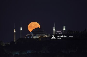 پدیده زیبای سوپر ماه در استانبول