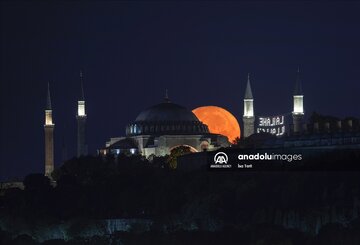 پدیده زیبای سوپر ماه در استانبول