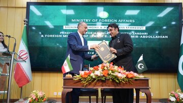 سند راهبردی همکاری‌های ایران و پاکستان به امضا رسید