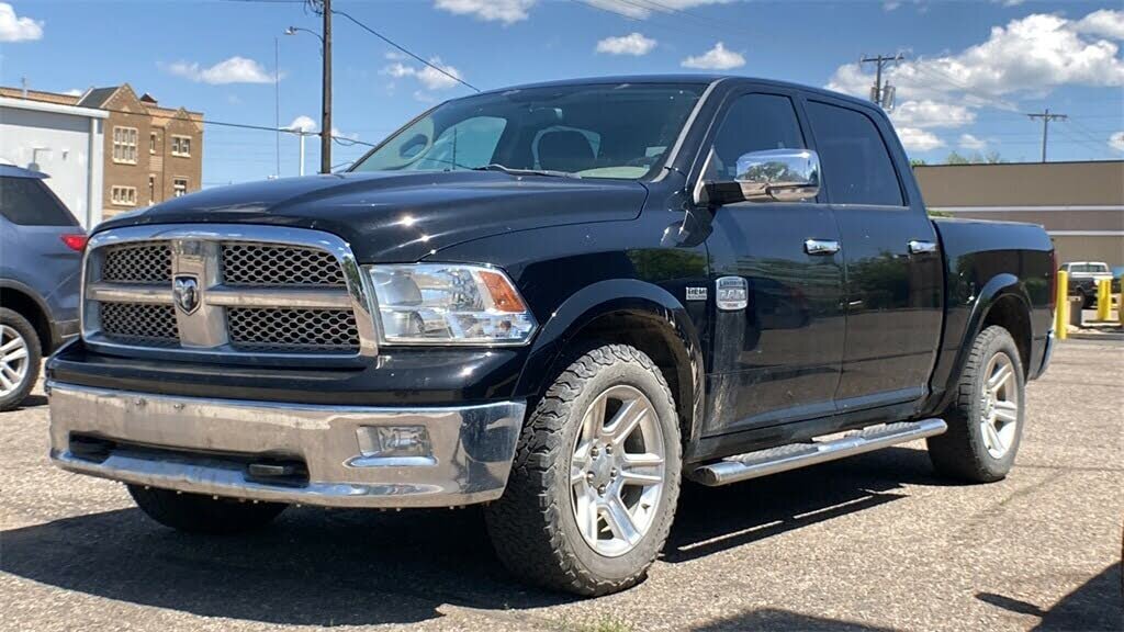 آقای رییسی! به همین سادگی گفتید ۲۰ هزار نیسان آبی برود به بازار؟