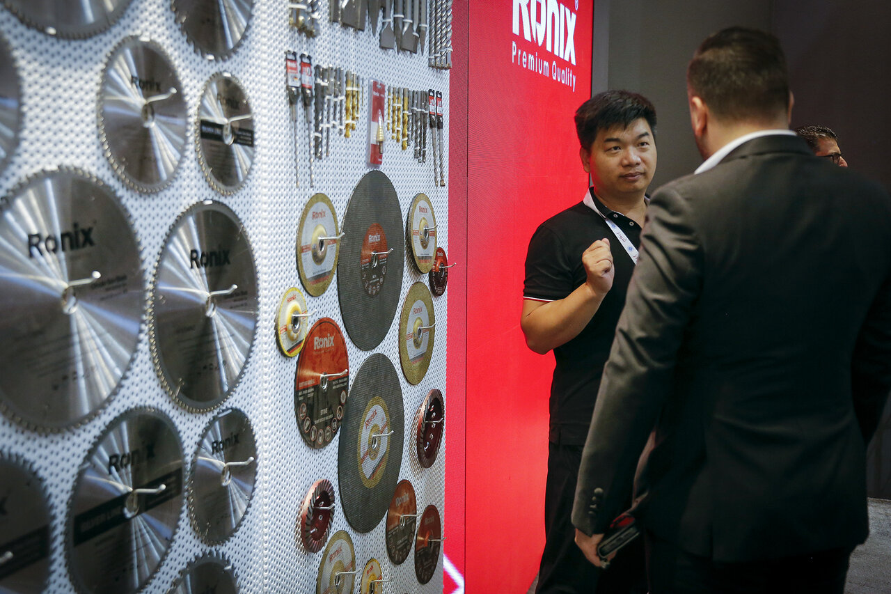 رقابت بر سر قدرت و کیفیت محصولات رونیکس