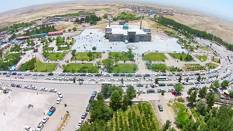 میامی مشهد؛ شهری با امام زاده و آب گرم